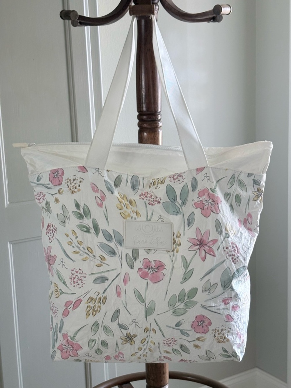 RARE ALOHA Collection x Ryan & Rose Day Tripper Tote Bag | MEADOW | Hard to Find